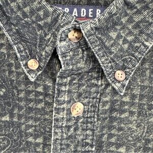 Vintage 90’s Green Black Corduroy Paisley Trader Bay Shirt